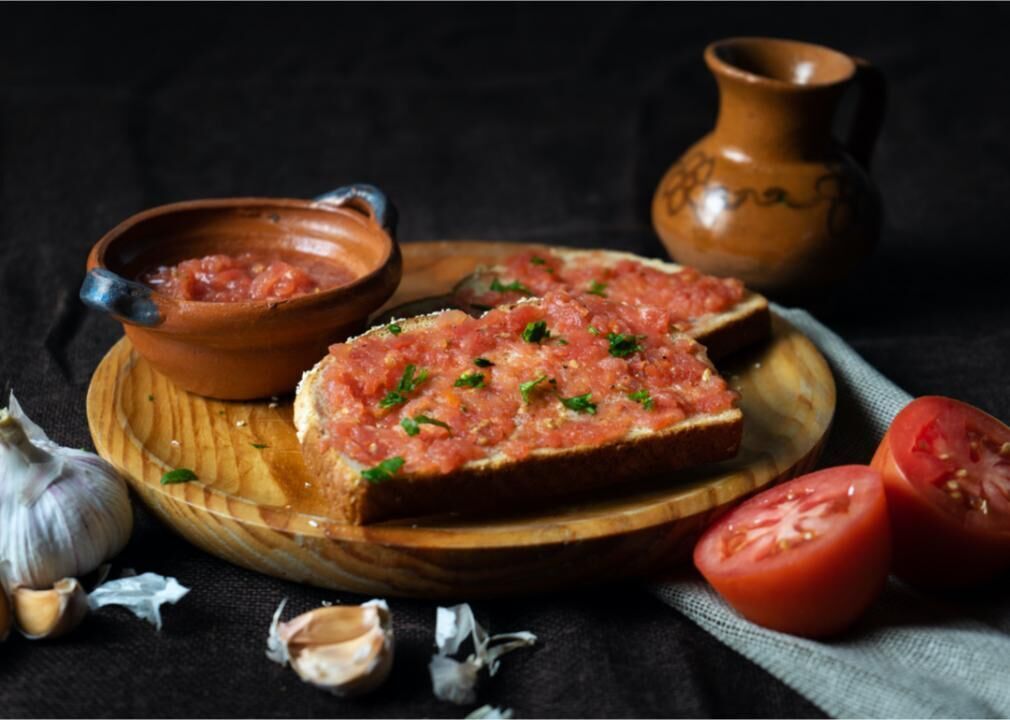 Spain: Pan con tomate